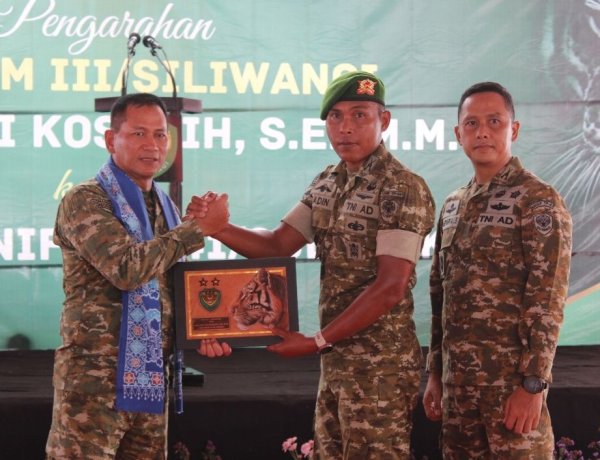 Pangdam III/Siliwangi Kunjungan Kerja ke Banten, Bangun Masjid dan Hijaukan Markas