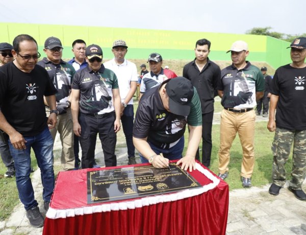Dandim Jombang Dampingi Danrem 082/CPYJ Resmikan Lapangan Tembak SP3T di Desa Denanyar