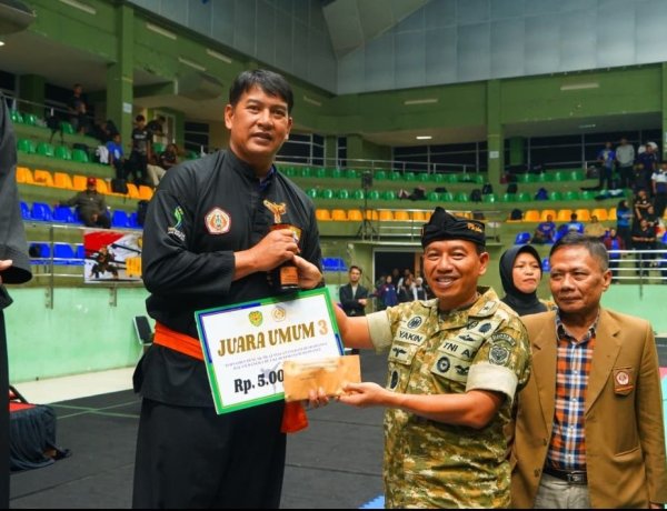 Kodam III/Siliwangi Tutup Turnamen Pencak Silat Piala Pangdam, Kodim 0618/Kota Bandung Raih Juara Umum I